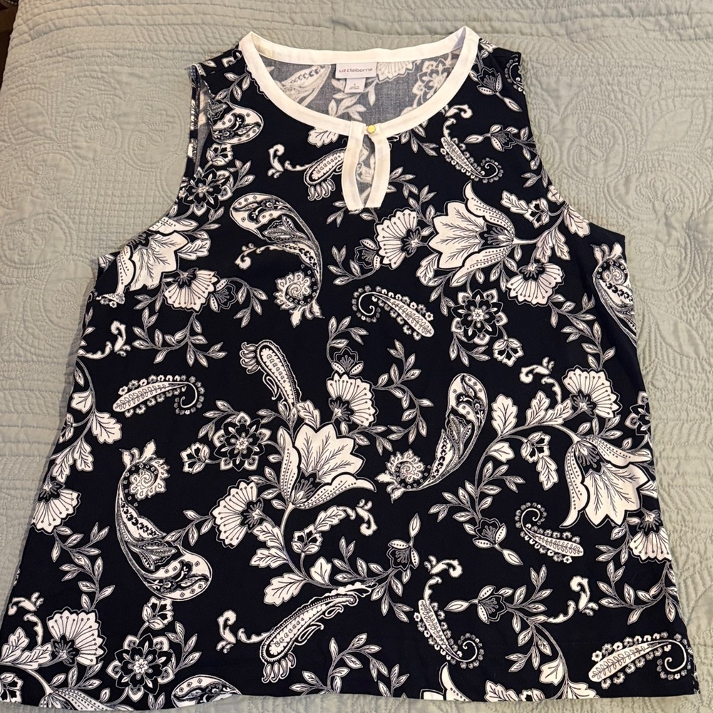 Liz Claiborne Black and White Paisley Tank Top